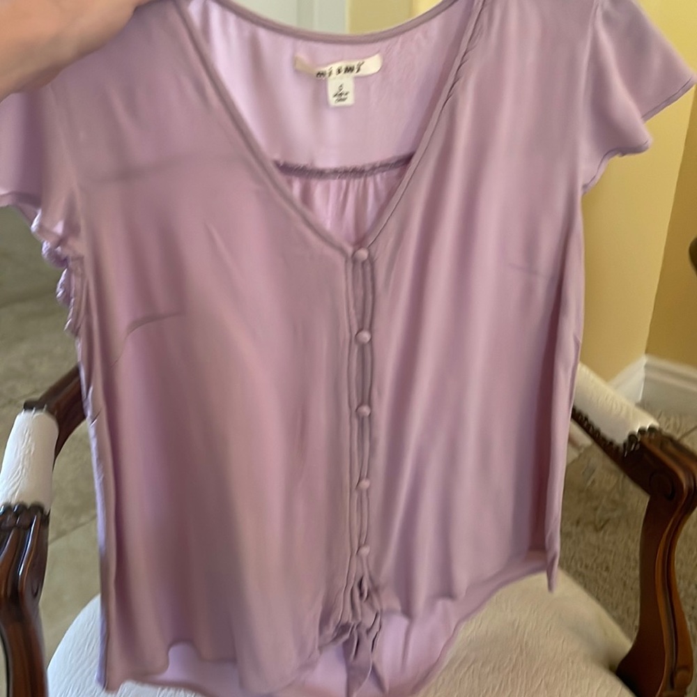 purple blouse